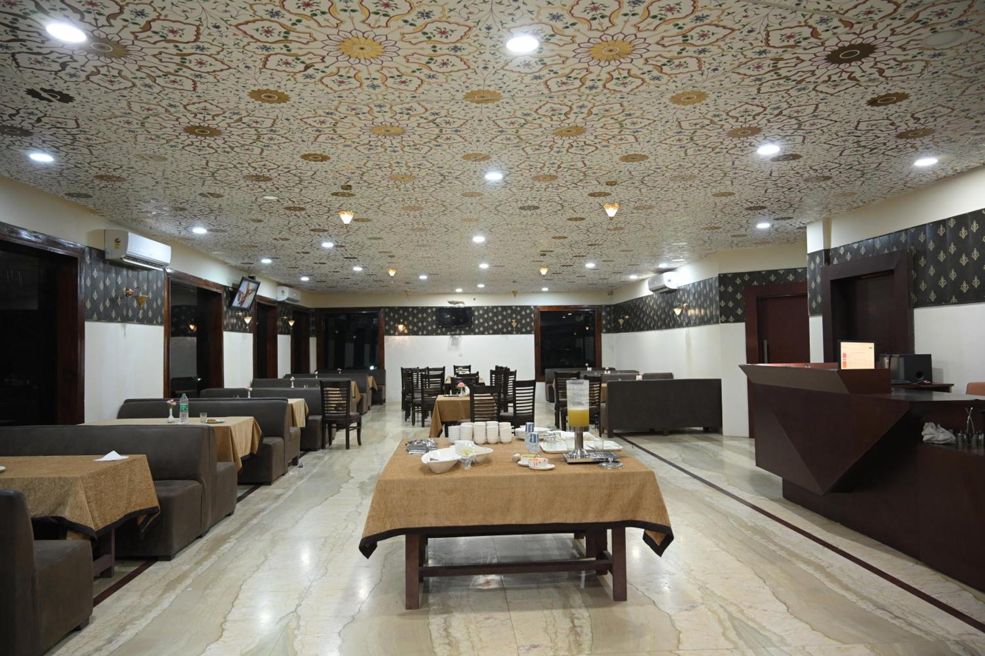 Orchha Club And Resort - Ocr Exterior foto