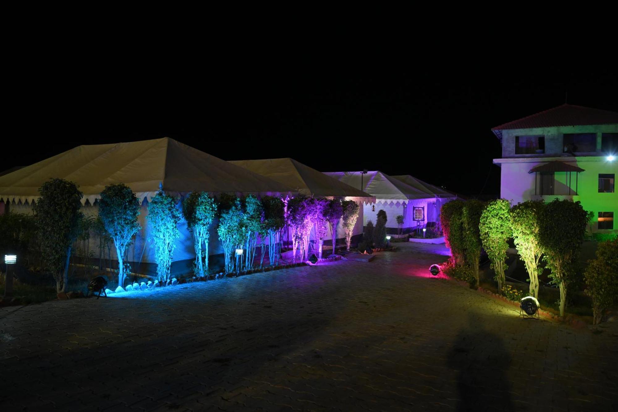 Orchha Club And Resort - Ocr Exterior foto